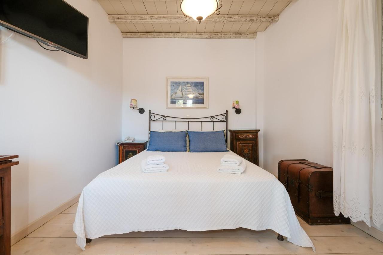 Golden Beach Studios & Suites Tínos Exteriér fotografie