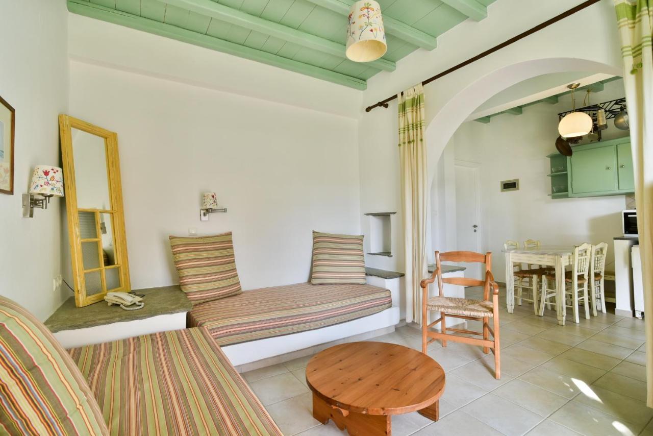Golden Beach Studios & Suites Tínos Exteriér fotografie