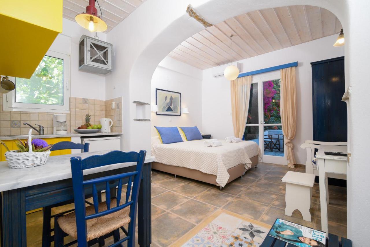 Golden Beach Studios & Suites Tínos Exteriér fotografie